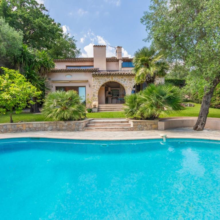 Villa provençale calme avec piscine chauffée 6 ch - Villa - 1