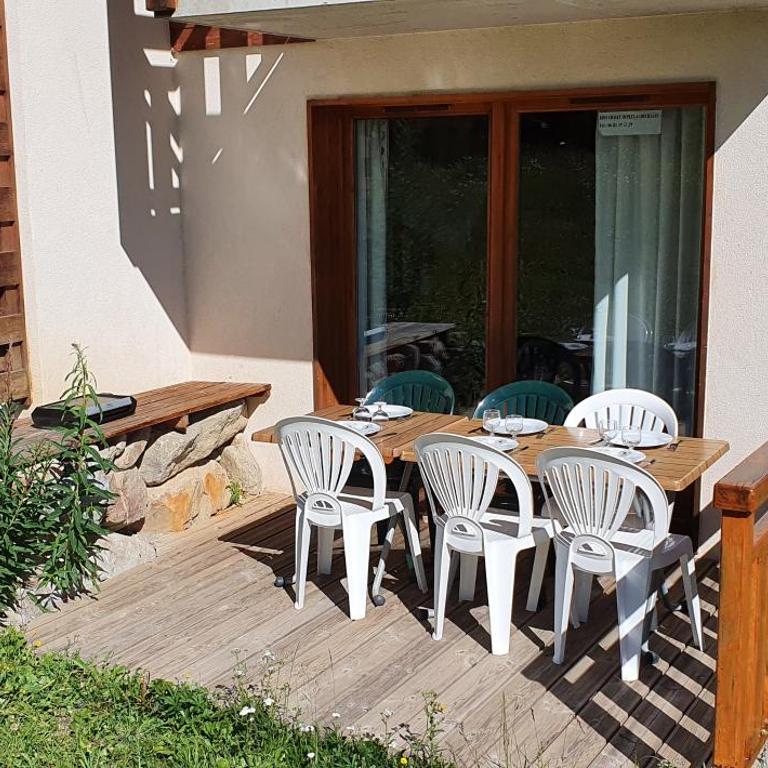 Chalet duplex Parc Aux Etoiles 1800 - Three-Bedroom House - 6