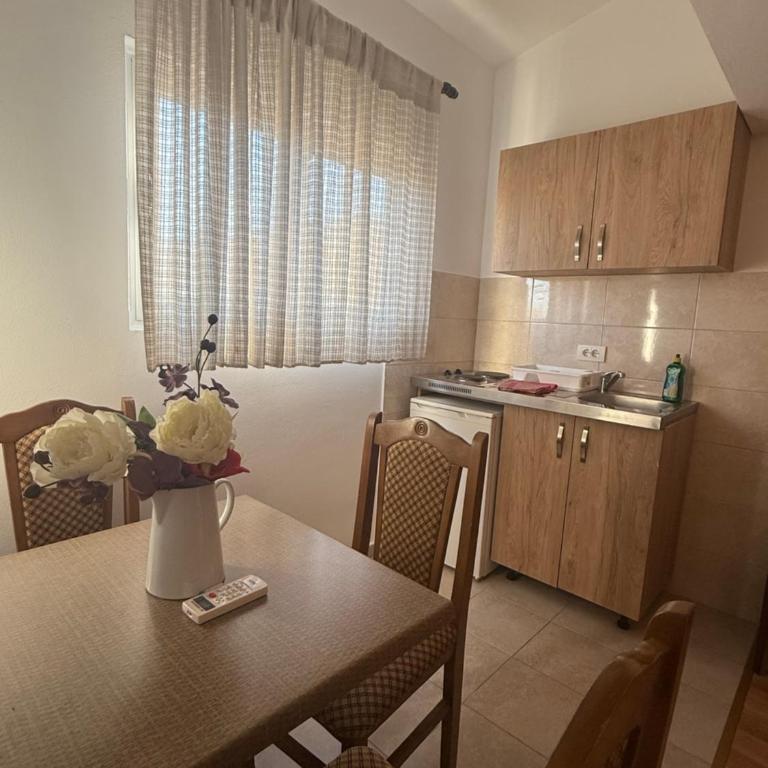 Apartments George - Apartman sa 2 Spavaće Sobe i Balkonom - 5