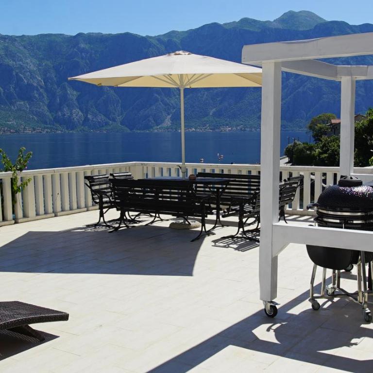 PENTHOUSE STOLIV Villa located 5 meters from the sea SPA-Pool Exclusive Terrace,Private Jetty Sunbeds, Pebble Beach, Secluded location Total area 375m2 at your disposal - Penthaus Apartman - 15