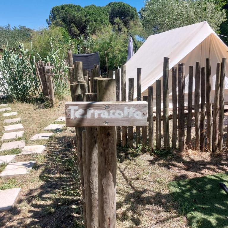 Le Jeklo - Tent (Simple) - 20