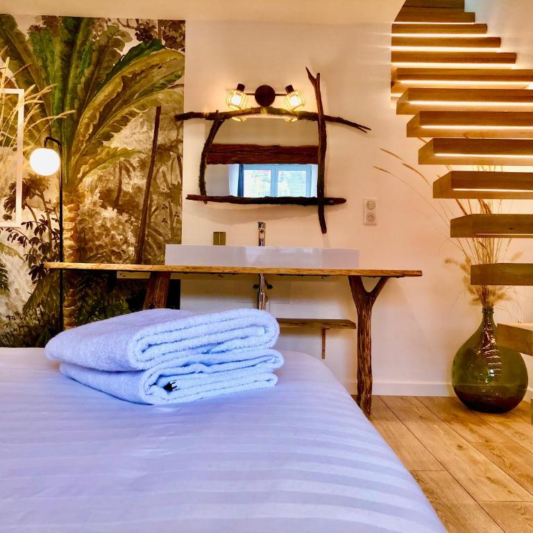 Nid douillet sous les toits avec jacuzzi - Appartement 1 Chambre - 36