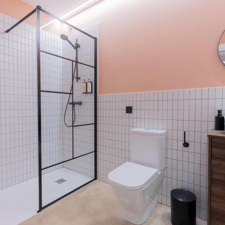 Blue City Apartments - One-Bedroom Apartment - 5