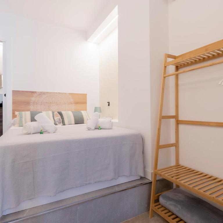 Blue City Apartments - One-Bedroom Apartment - 12