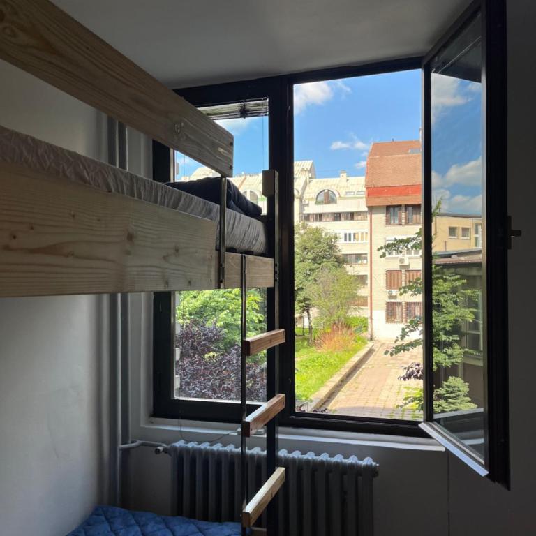 Chillton hostel - Quadruple Room with Private Bathroom - 7