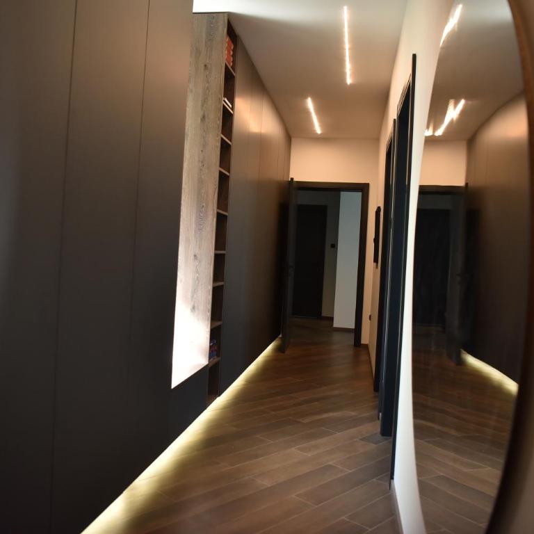 Rent Your Family Retreat in Novi Sad - Vila sa Sopstvenim Bazenom - 43