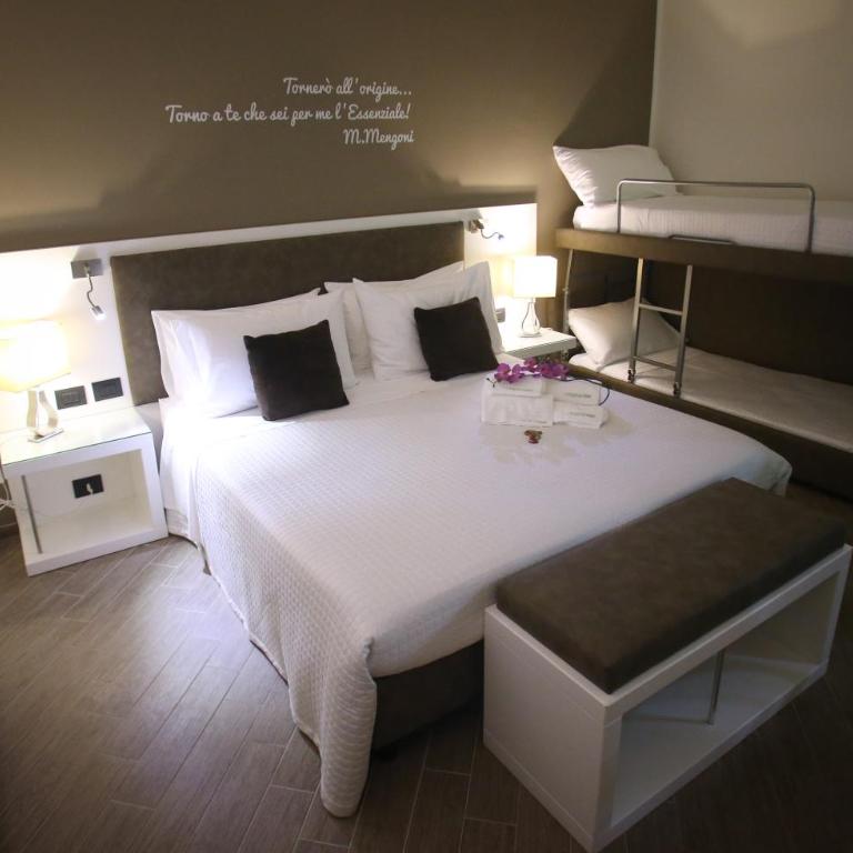 L`essenza B&B - Camera Deluxe Matrimoniale/Doppia con Letti Singoli - 16