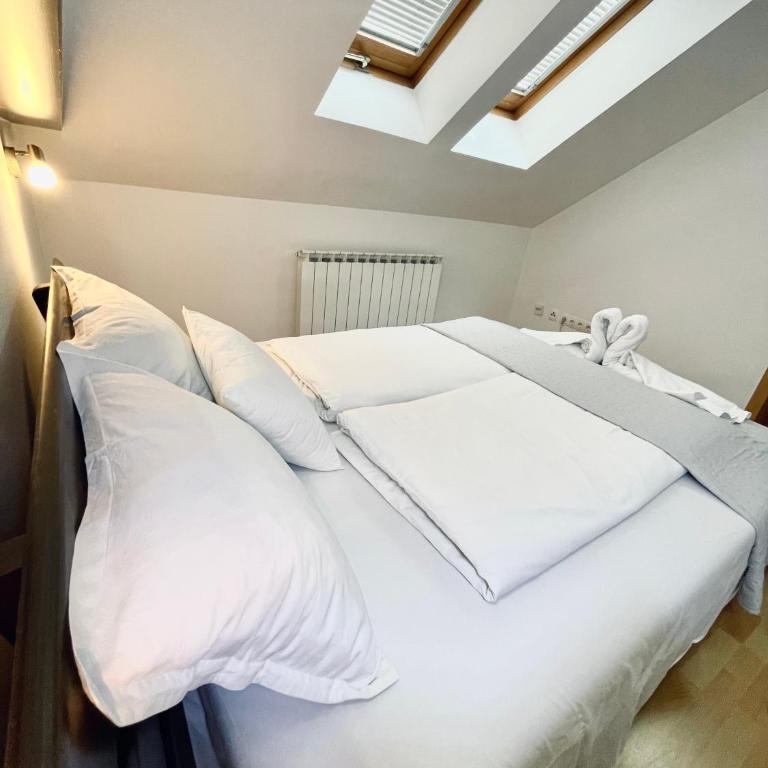 Sarajevo Apartments Casa United - Deluks Apartman sa 2 Spavaće Sobe - 11