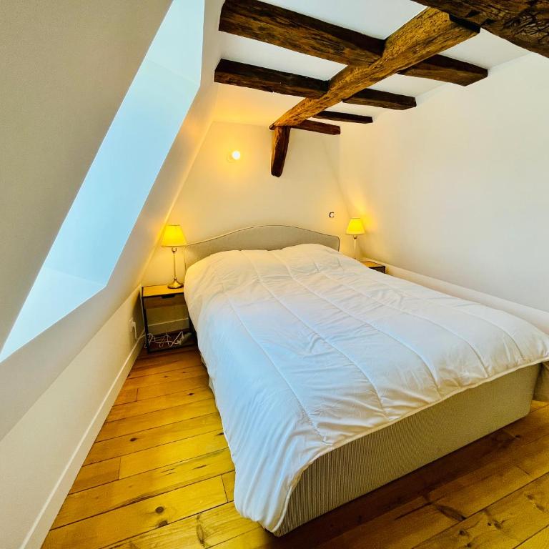 Centre-ville, cathédrale, cosy, duplex, le numéro 12 - Apartamento de 1 dormitorio - 13