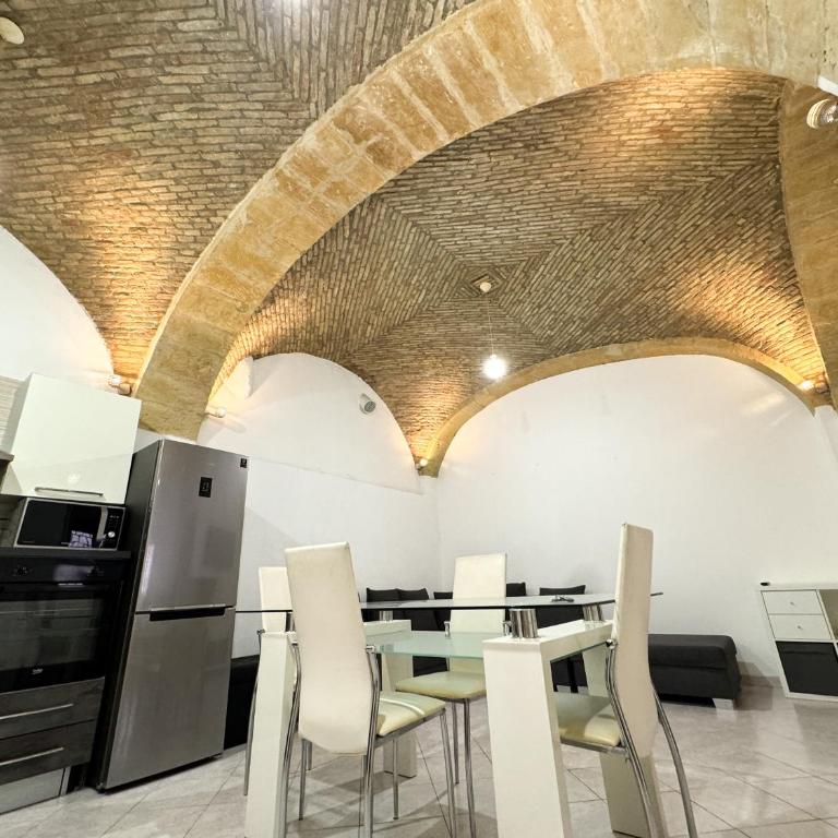 Kalma Brick Arch Apartment - Central & Authentic - Appartamento Deluxe con 1 Camera da Letto - 4