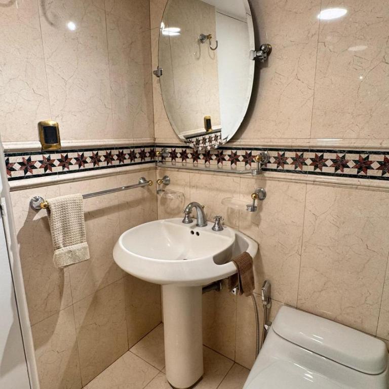 Ubicación! Moderno&Espectacular Apt en Chacao-CCS - Two-Bedroom Apartment - 50