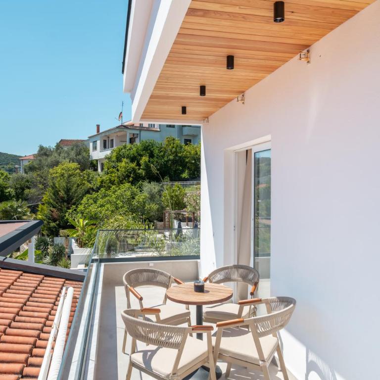 Apartments Secret Garden - Apartment with Garden View - 7