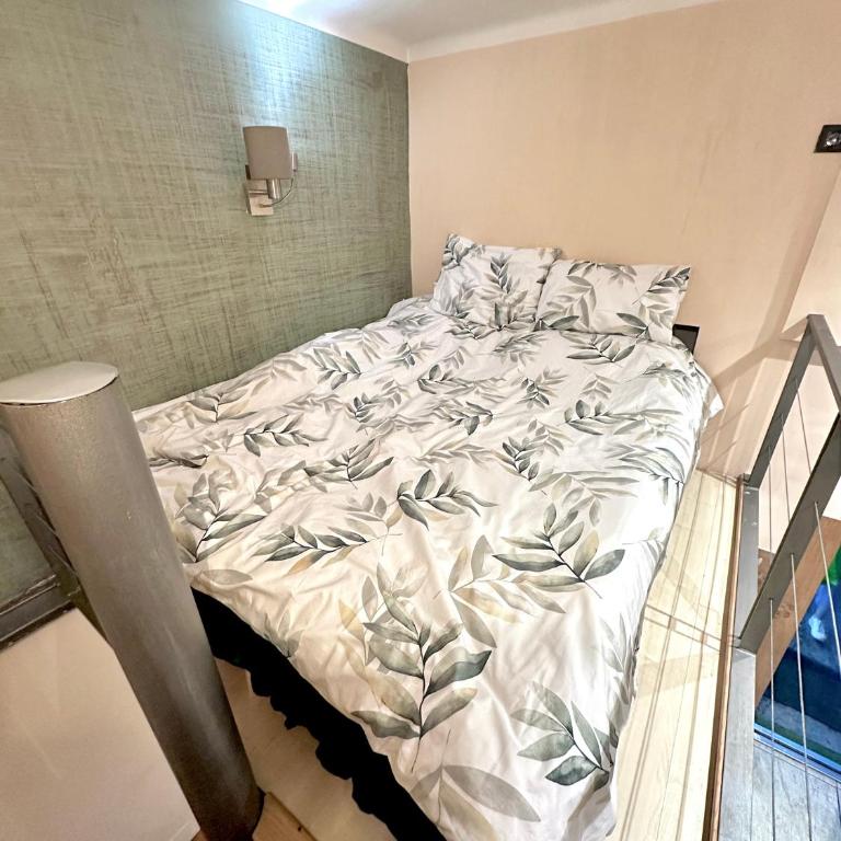 Lux S Central Apartment - Two-Bedroom Apartment - 14