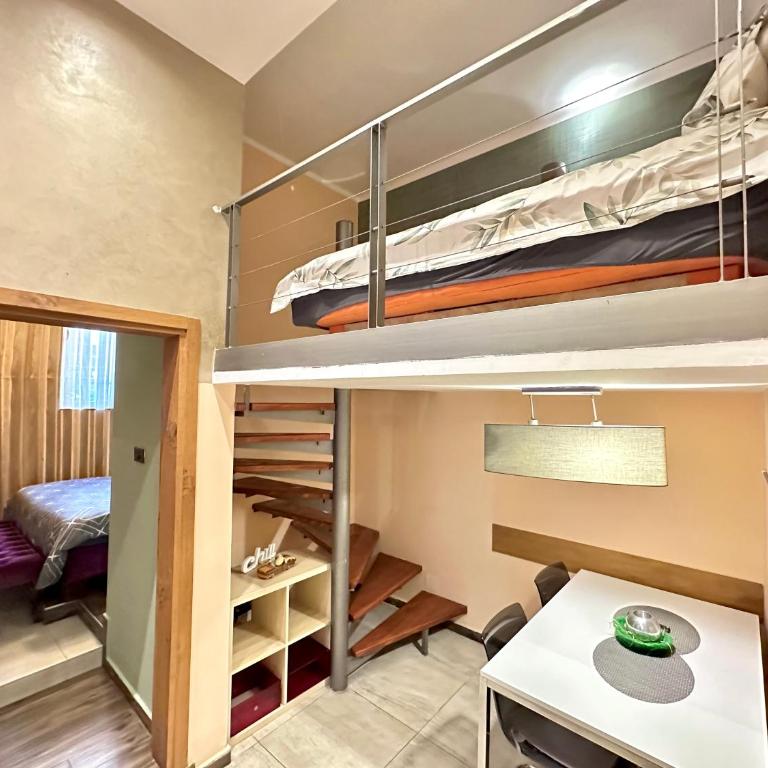 Lux S Central Apartment - Two-Bedroom Apartment - 16