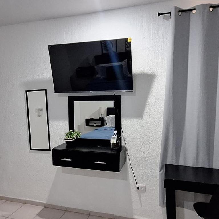 Casa en Puesta del Sol/Excelente Ubicación/2 Hab/Wifi/Netflix/Super comoda - Two-Bedroom House - 23