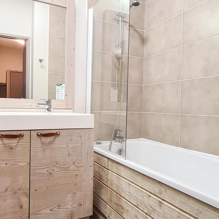 Appartement spacieux Flain - Ski aux pieds et parking - FR-1-425-235 - Appartement - 9