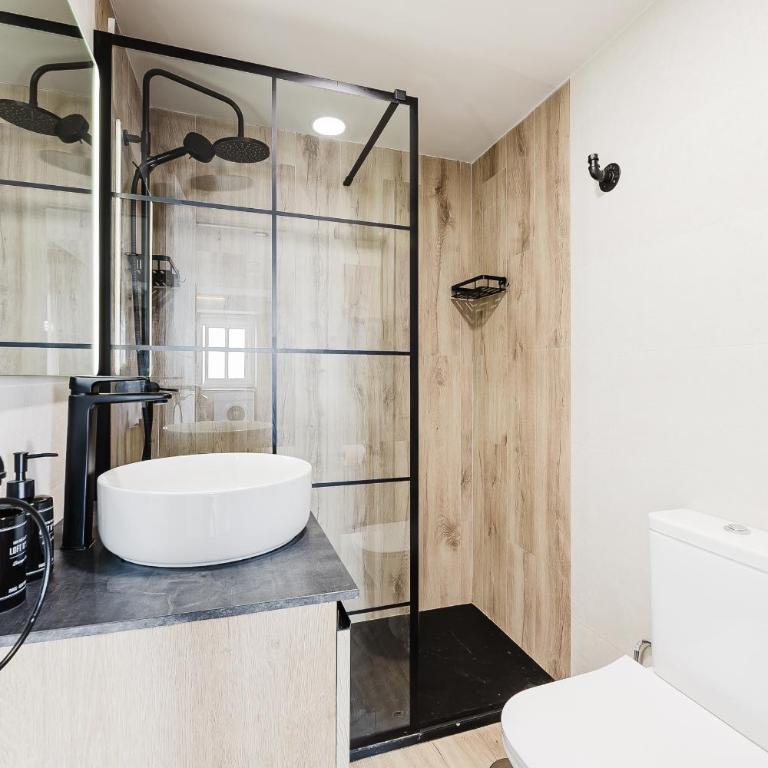 Refugio moderno con vistas espectaculares - Two-Bedroom Apartment - 10