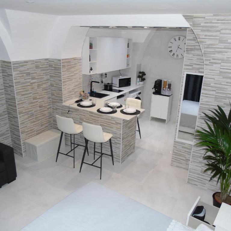 Mavi Home - One-Bedroom Apartment - 10