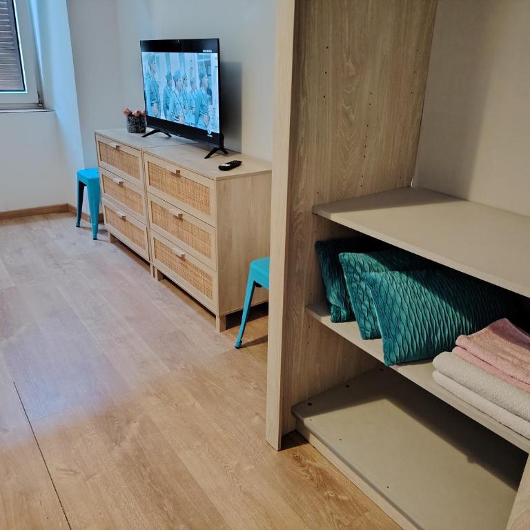 lucia haus trieste - Appartamento con 2 Camere da Letto - 6