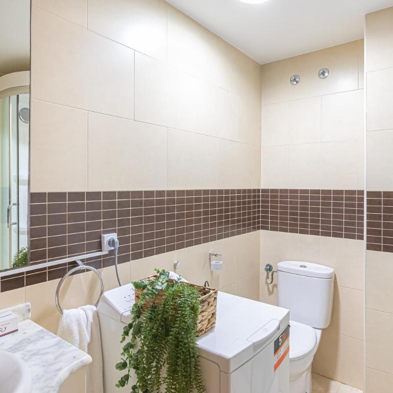Levante Beach Apartments - One Bedroom Apartment with Terrace and Sea View 1 - 14