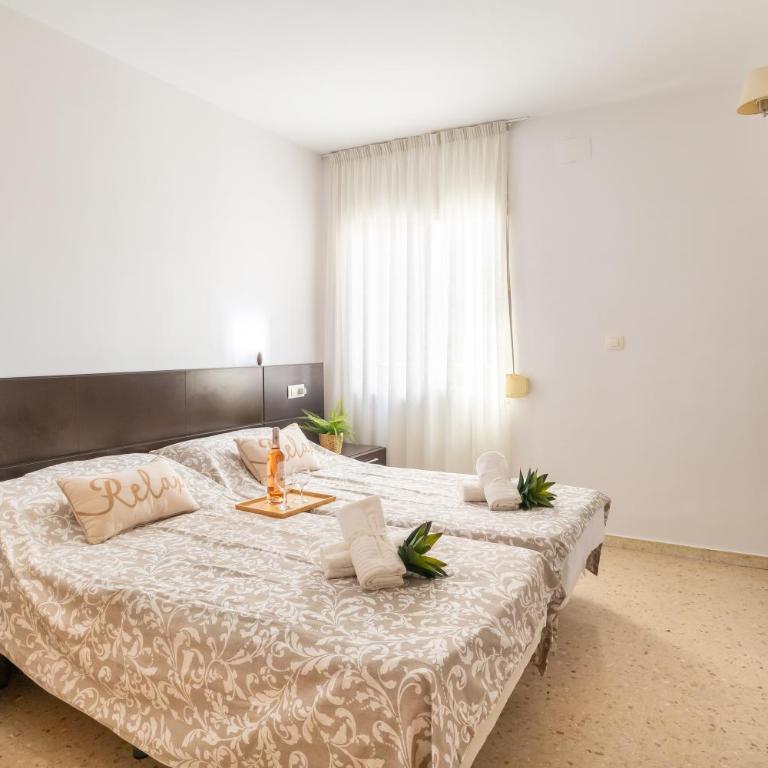 Levante Beach Apartments - One Bedroom Apartment with Terrace and Sea View 2 - 3