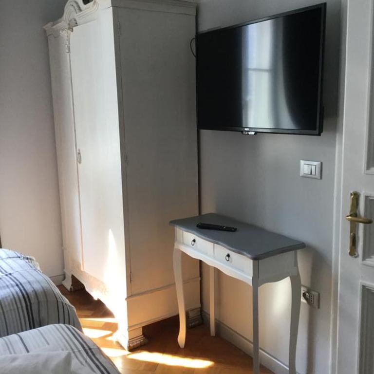 RESIDENZA DEGLI ARTISTI - La Maison - Camera Matrimoniale/Doppia con Letti Singoli con Bagno Privato - 7