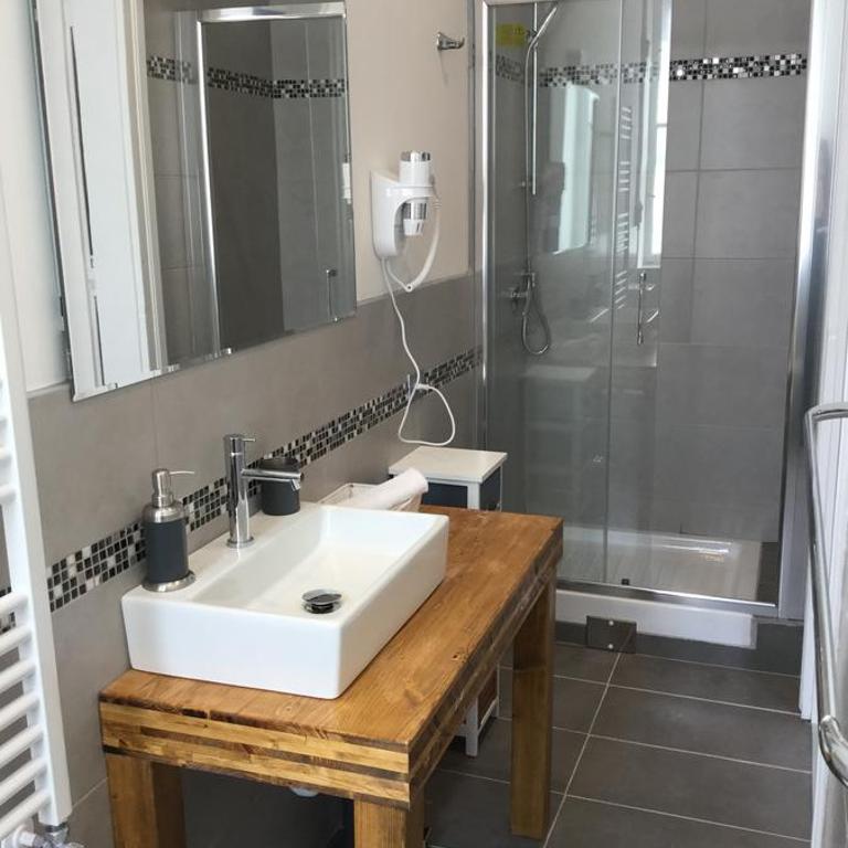 RESIDENZA DEGLI ARTISTI - La Maison - Camera Matrimoniale/Doppia con Letti Singoli con Bagno Privato - 3