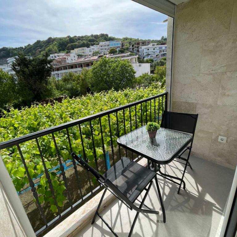 Elsa - Deluxe Triple Room with Sea View - 2