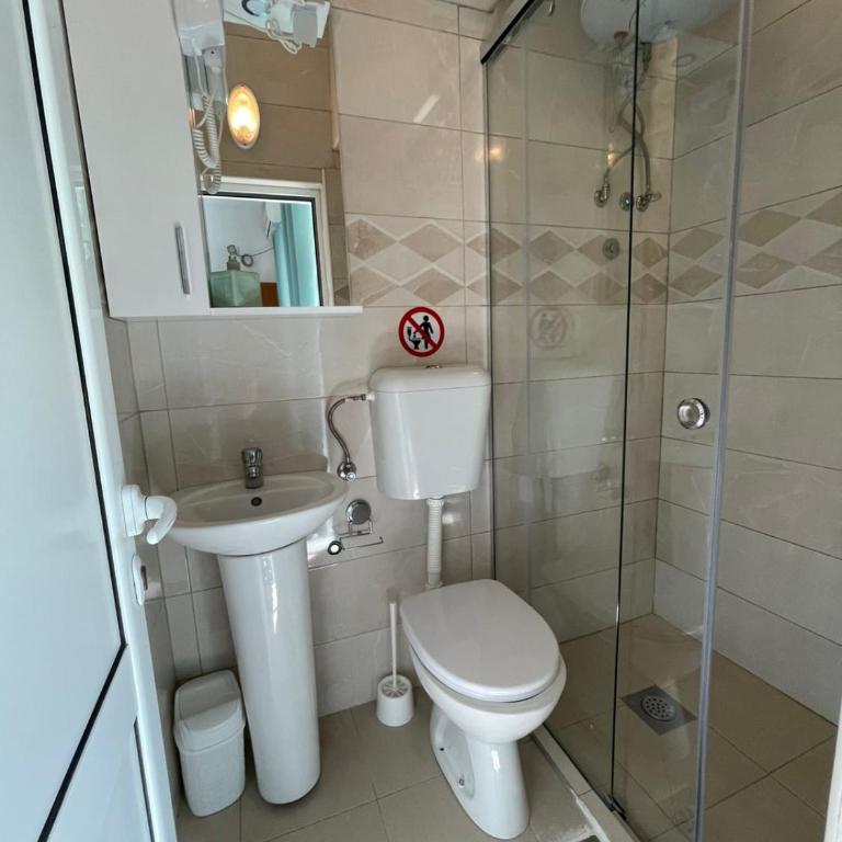 Elsa - Deluks Dvokrevetna Soba sa Bračnim Krevetom i Pogledom na More - 2