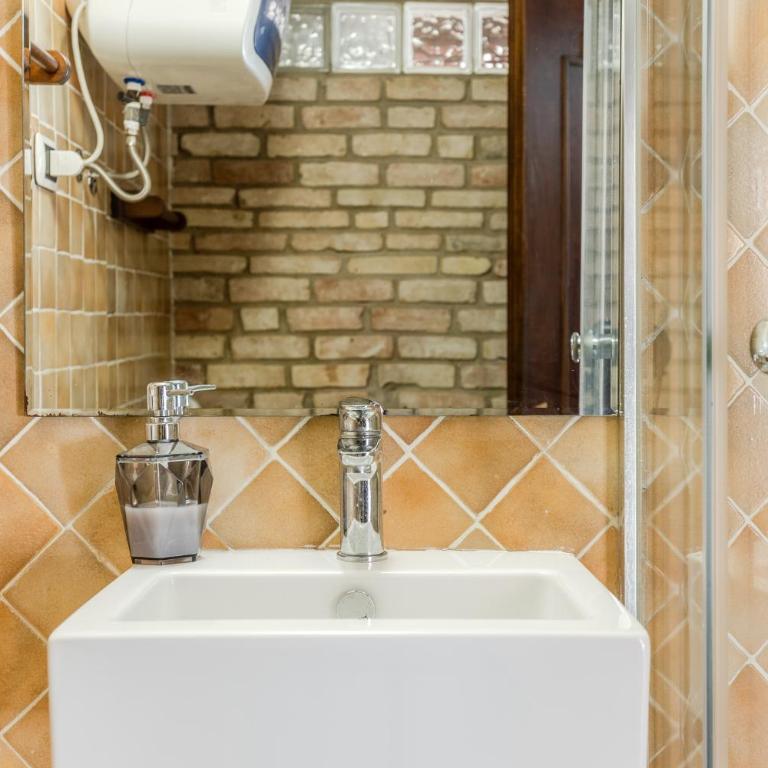 Suite Dreams Cagliari Loft - Monolocale su 2 Livelli (2 Adulti) - 21