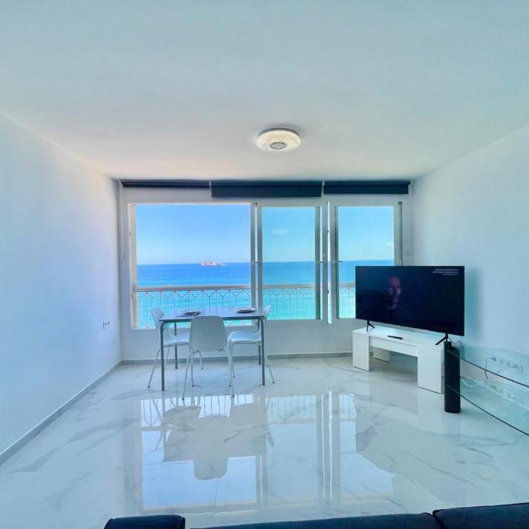 Torre Principado Seafront Studio - Estudio Deluxe - 11