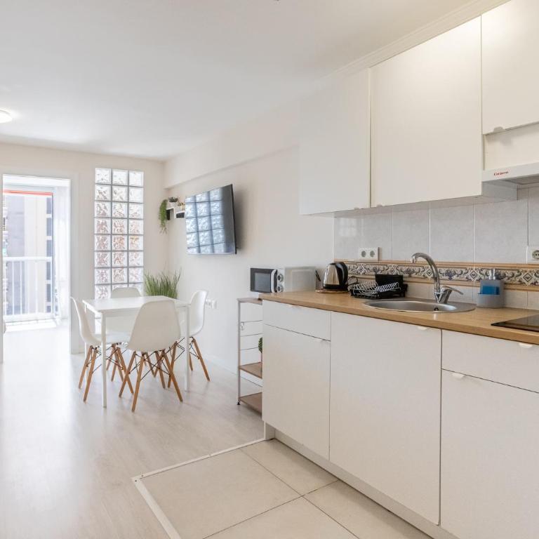 Apartamento Frente al Mar Con Parking - One-Bedroom Apartment - 1