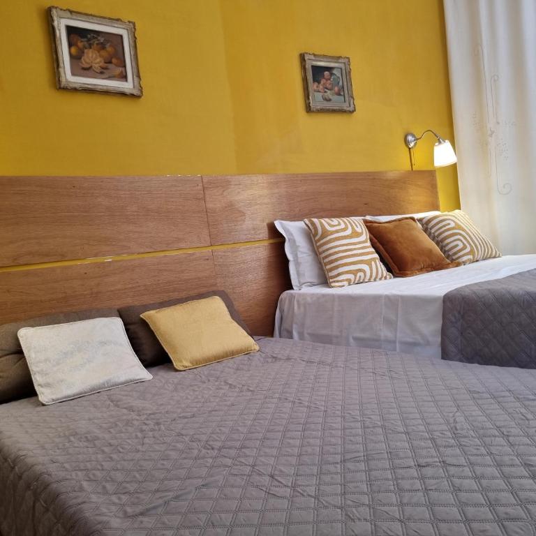B&B Vaticanrooms - Triple Room with Private Bathroom - 5