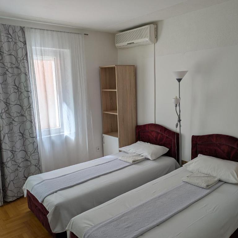 Apartmani Abeona - Dvokrevetna Soba sa Zasebnim Krevetima - 4