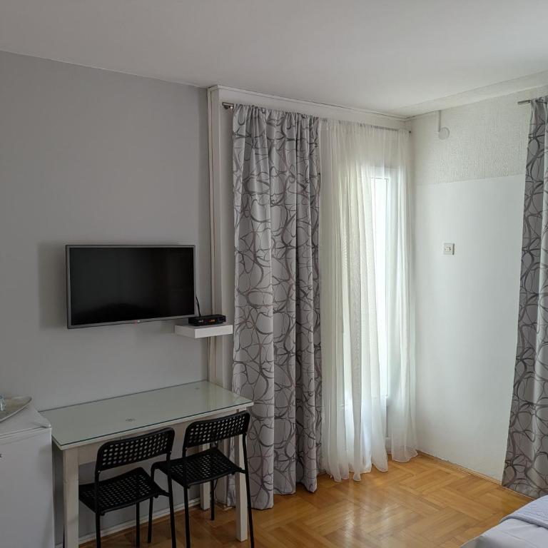 Apartmani Abeona - Dvokrevetna Soba sa Zasebnim Krevetima - 3