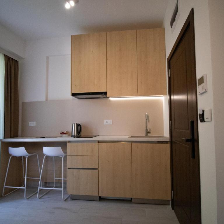 Alpesa Apartments - One-Bedroom Apartment - 13