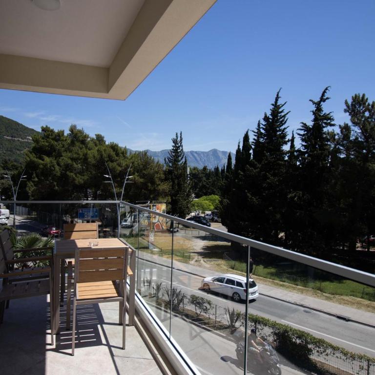 Alpesa Apartments - One-Bedroom Apartment - 15