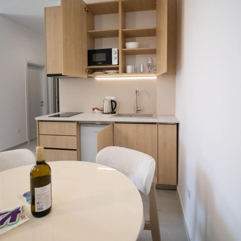 Alpesa Apartments - One-Bedroom Apartment - 18