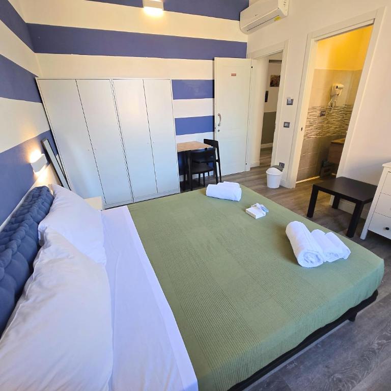 Affittacamere Guest House Happy Holiday - Double Room with Private Bathroom - 3