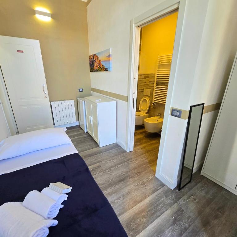 Affittacamere Guest House Happy Holiday - Single Room with Private Bathroom - 7