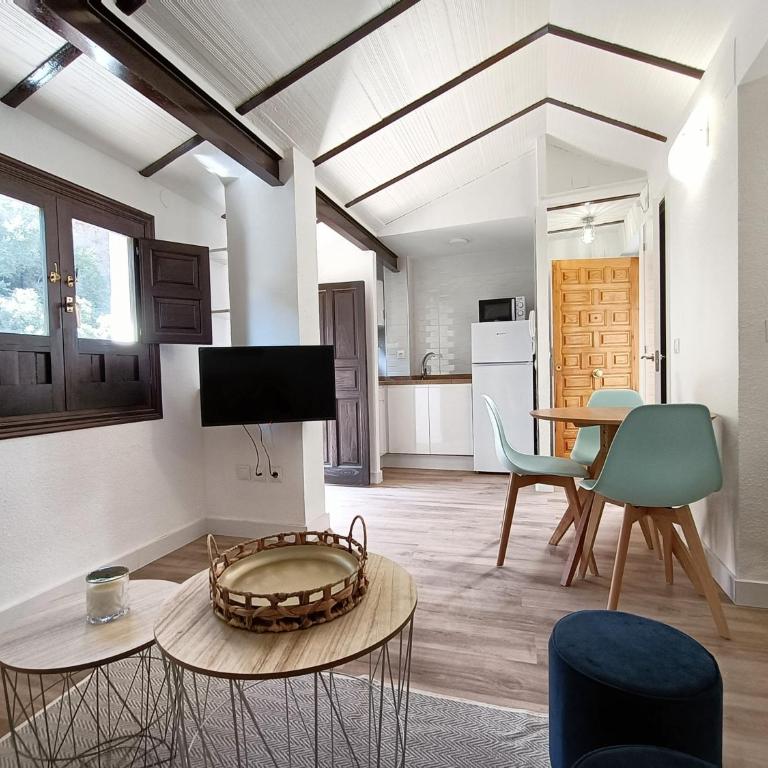 Casa yamur vistas a la Alhambra - One-Bedroom Apartment with Terrace - 7