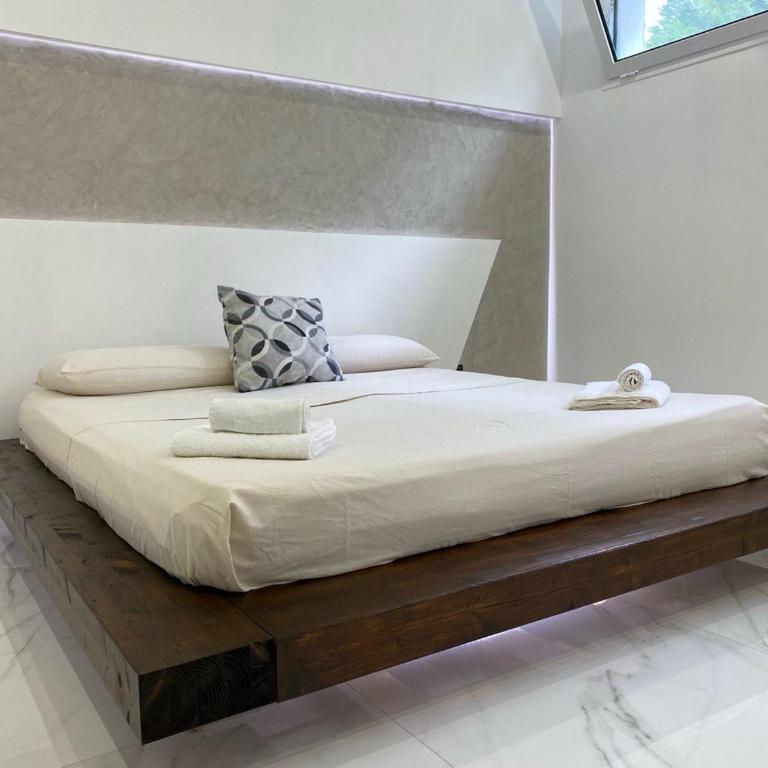 Villa Serafina - One-Bedroom Apartment - 10