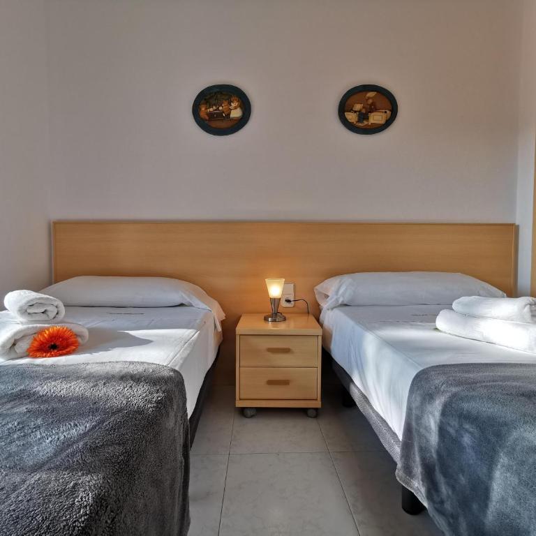 Apartamento con WIFI a 5 Minutos de la Playa y Cerca de Tiendas y Restaurantes - ES-209-10 - Apartamento - 9