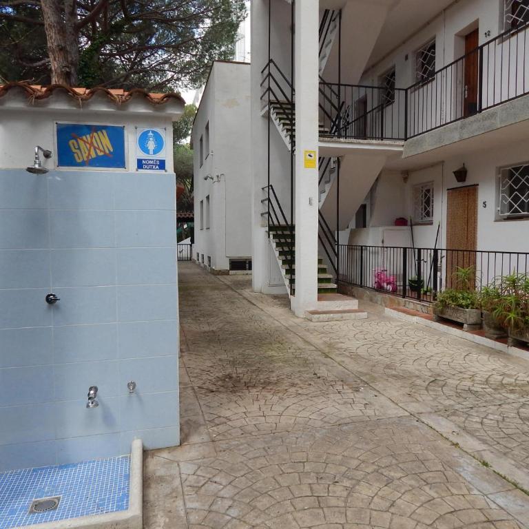 Apartamento con WIFI a 5 Minutos de la Playa y Cerca de Tiendas y Restaurantes - ES-209-10 - Apartamento - 14