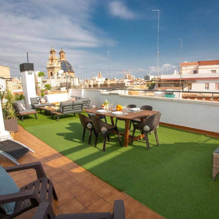 SingularStays Mar44 Terrace - Four-Bedroom Penthouse Apartment - 1