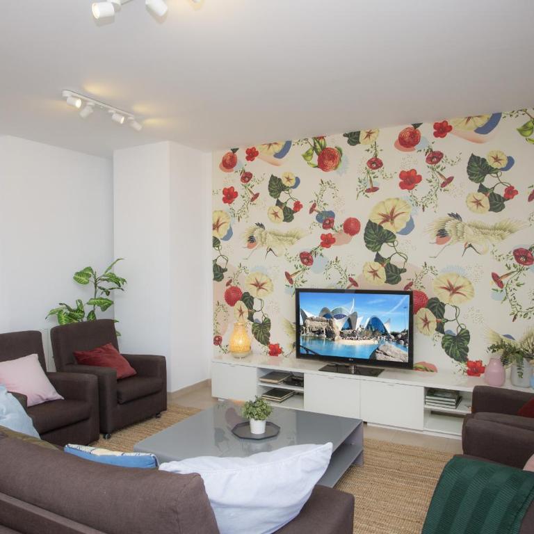 SingularStays Mar44 Terrace - Four-Bedroom Penthouse Apartment - 28