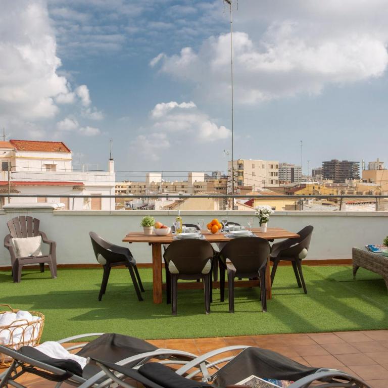 SingularStays Mar44 Terrace - Four-Bedroom Penthouse Apartment - 4