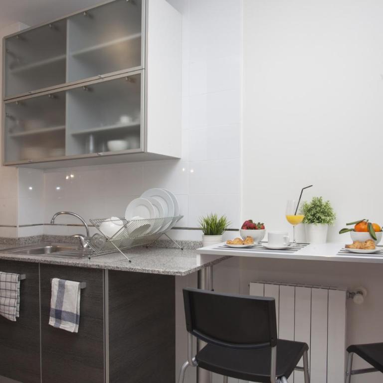SingularStays Mar44 Terrace - Four-Bedroom Penthouse Apartment - 57