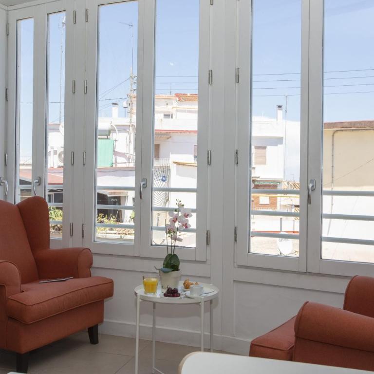 SingularStays Mar44 Terrace - Four-Bedroom Penthouse Apartment - 22