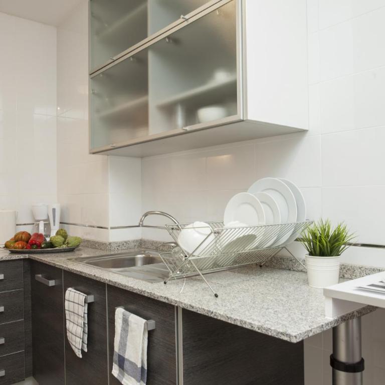 SingularStays Mar44 Terrace - Four-Bedroom Penthouse Apartment - 56